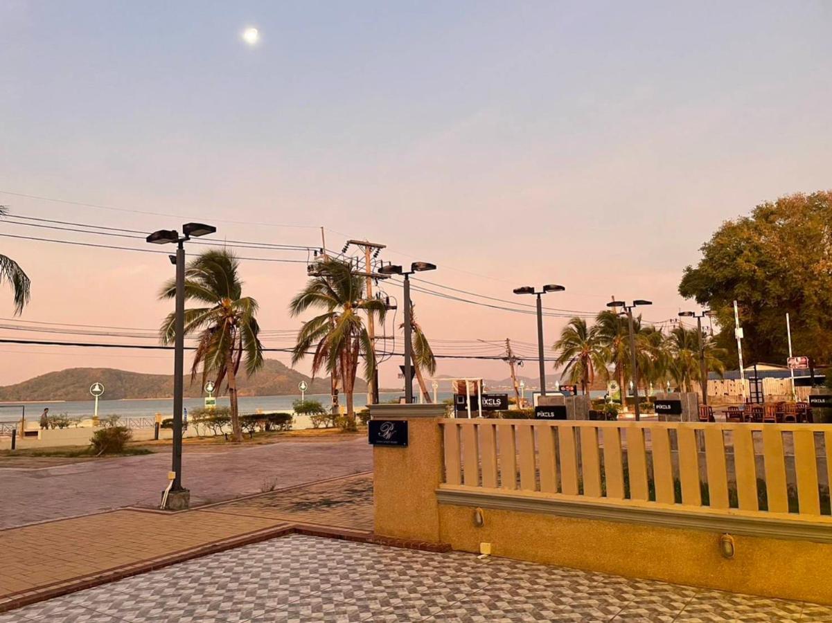Panwa Beach Side Beachfront 푸껫 외부 사진