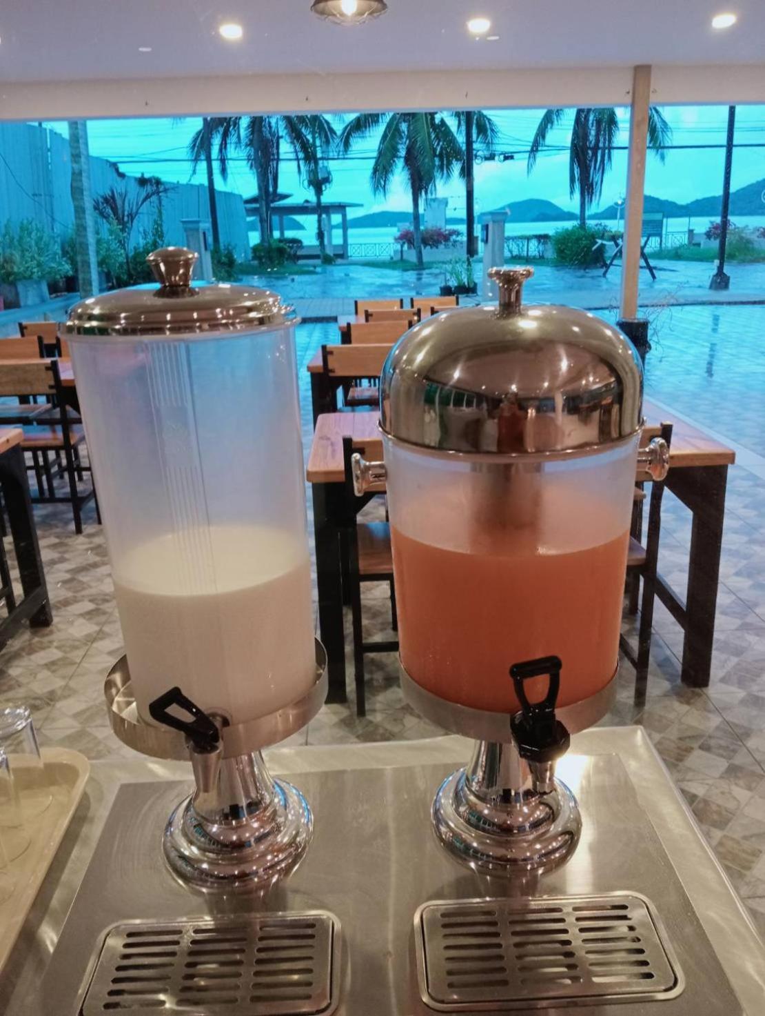 Panwa Beach Side Beachfront 푸껫 외부 사진